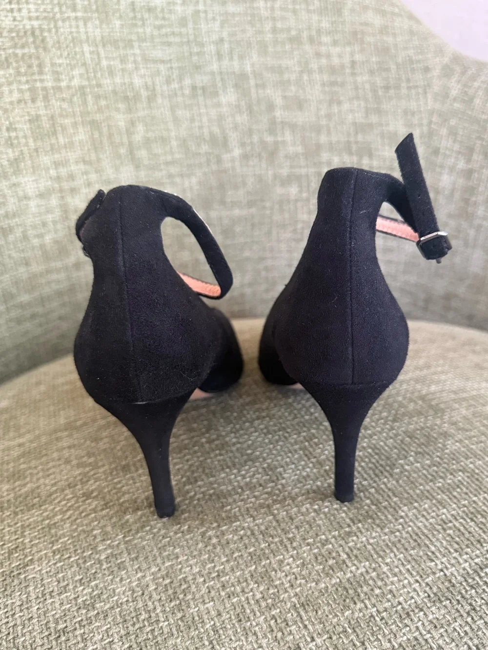 Halogen Black Suede Pointed-Toe Heels NWOT